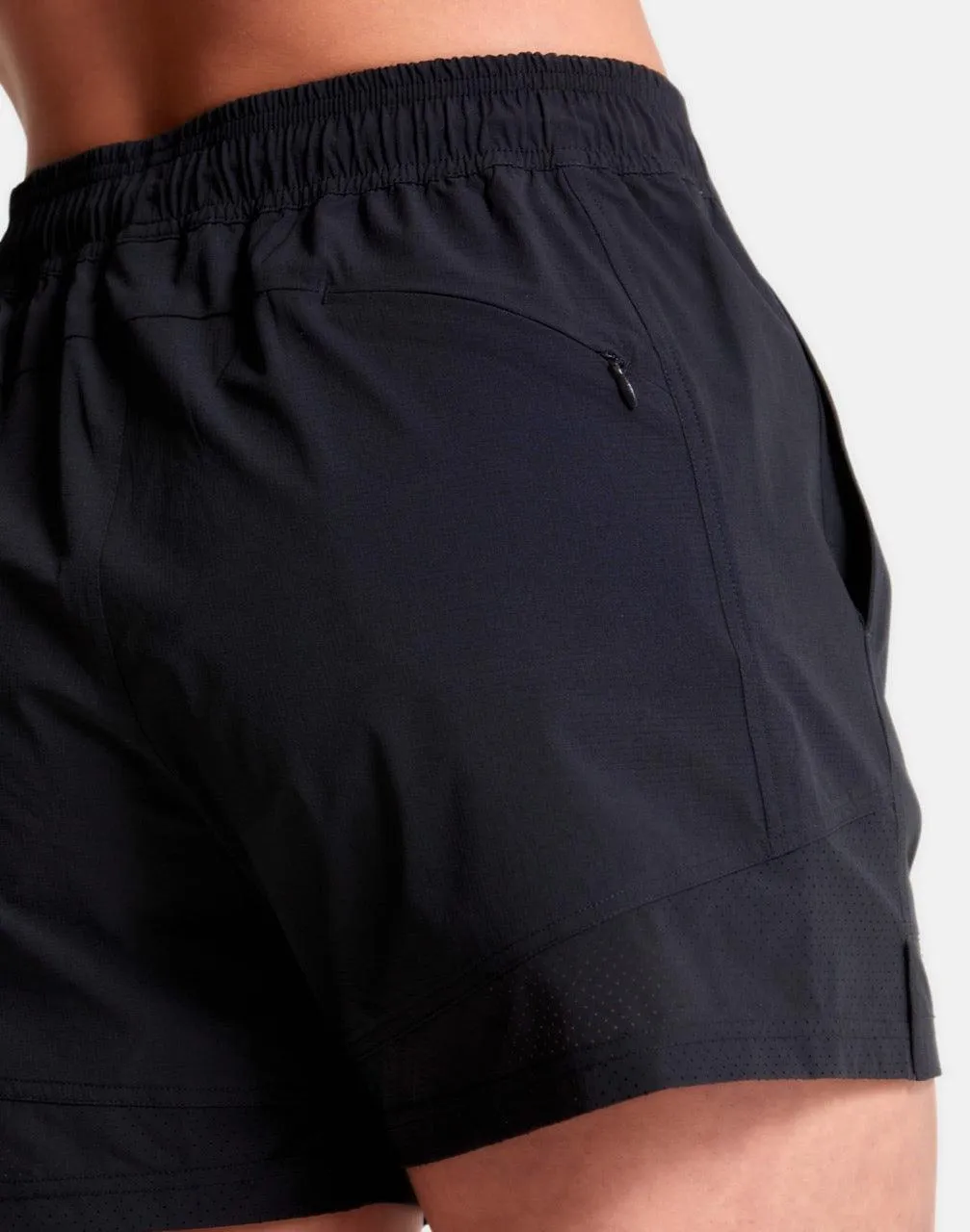 Celero Shorts in Jet Black