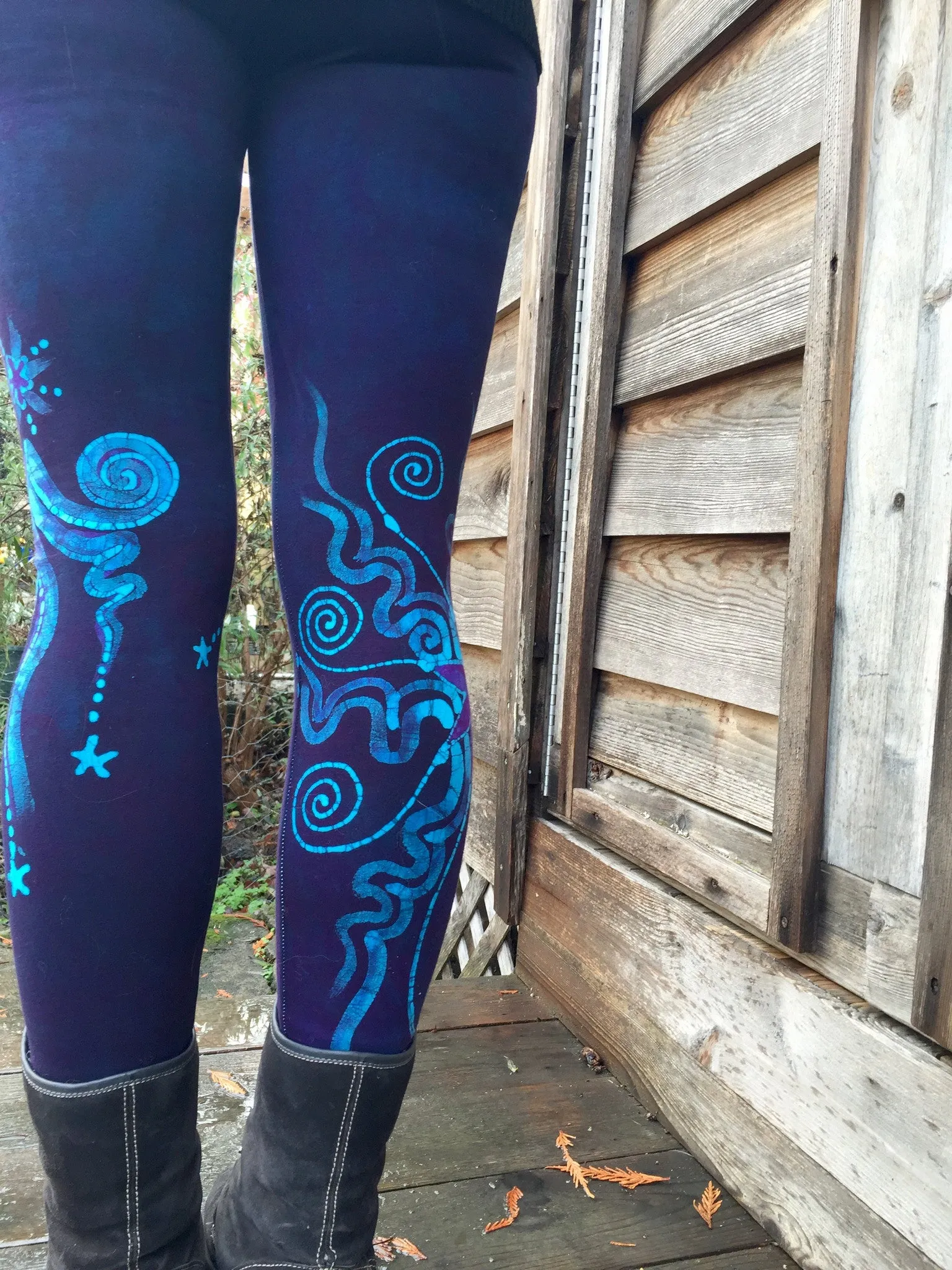 Festival by Moonlight Deep Purple Batik Leggings