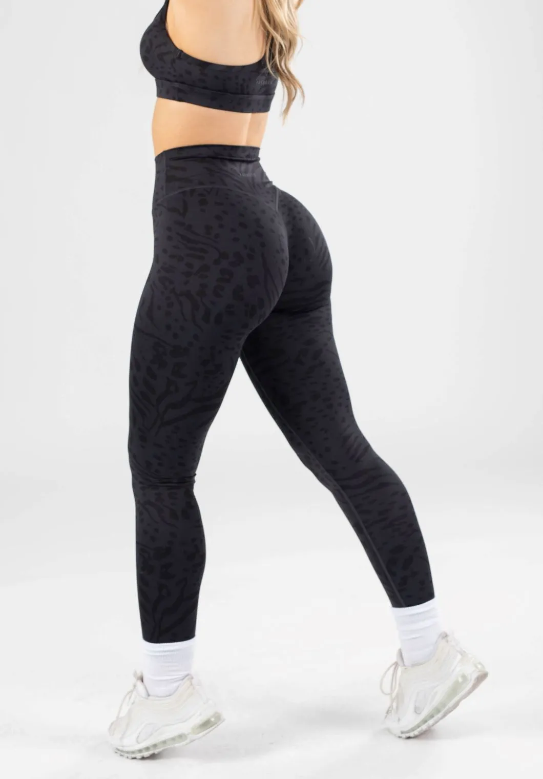 Reluna Original Sculptseam™ Legging Panther