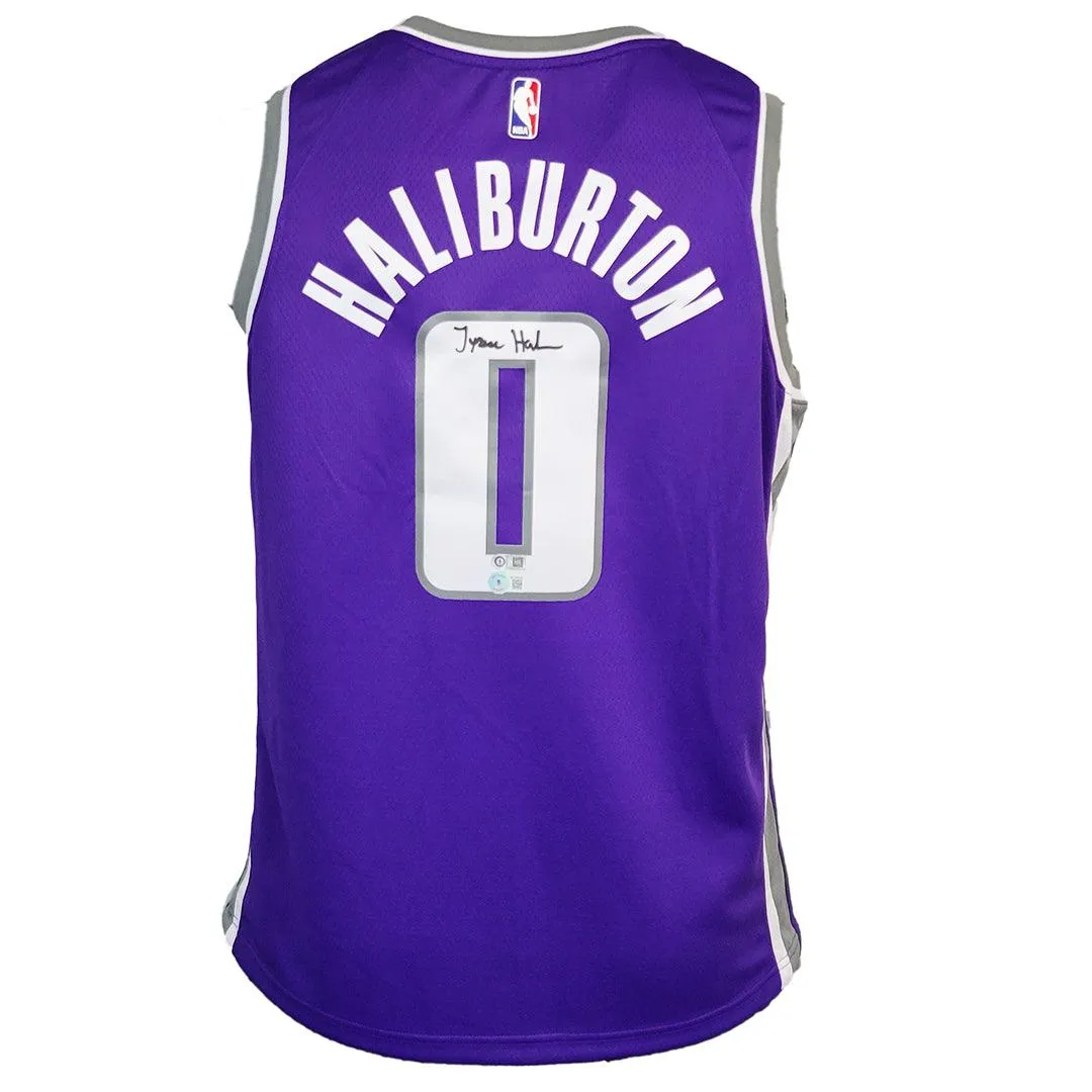 Tyrese Haliburton Signed Kings NBA Nike Swingman Auto Jersey (Beckett)