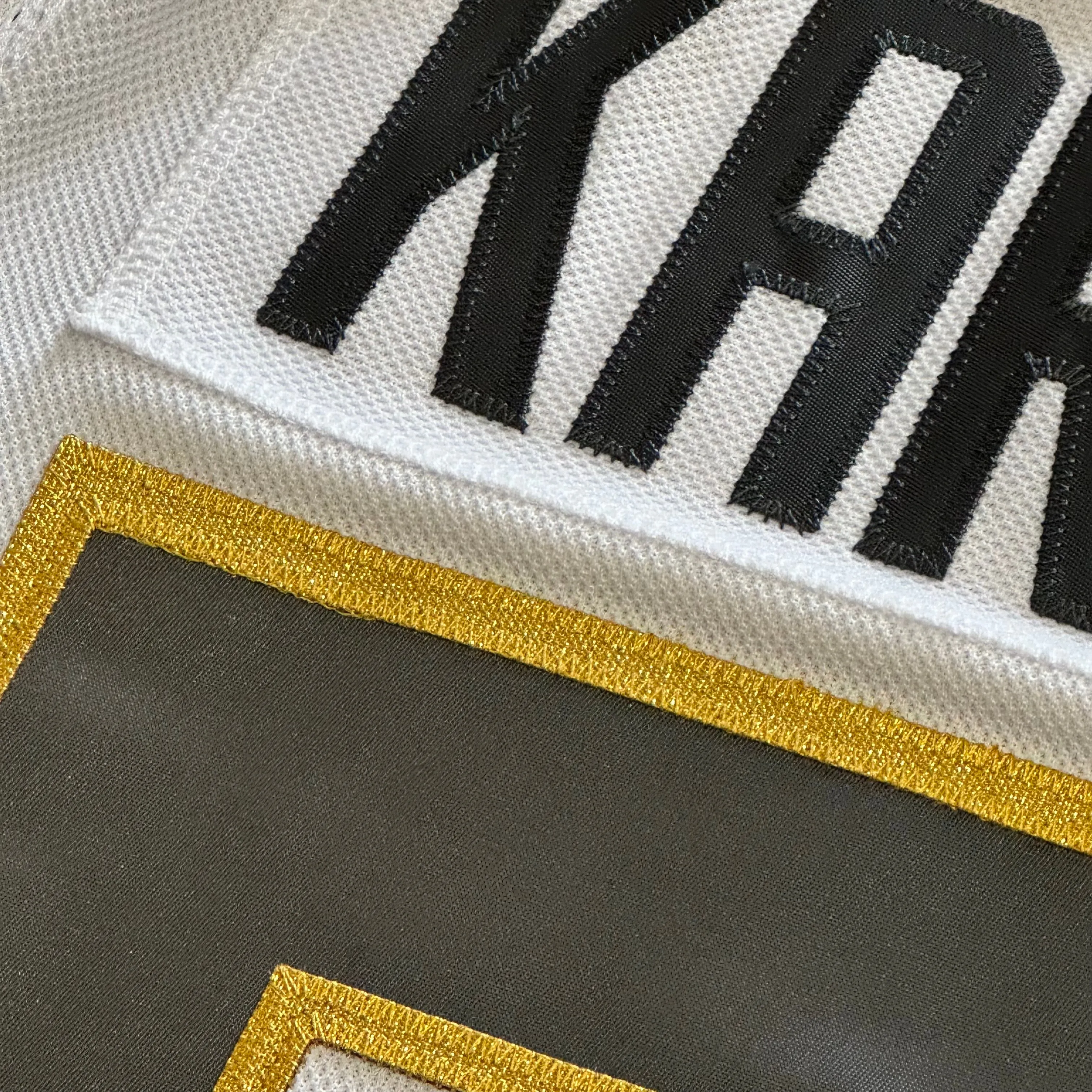 Vegas Golden Knights Premium Karlsson Jersey - White ***